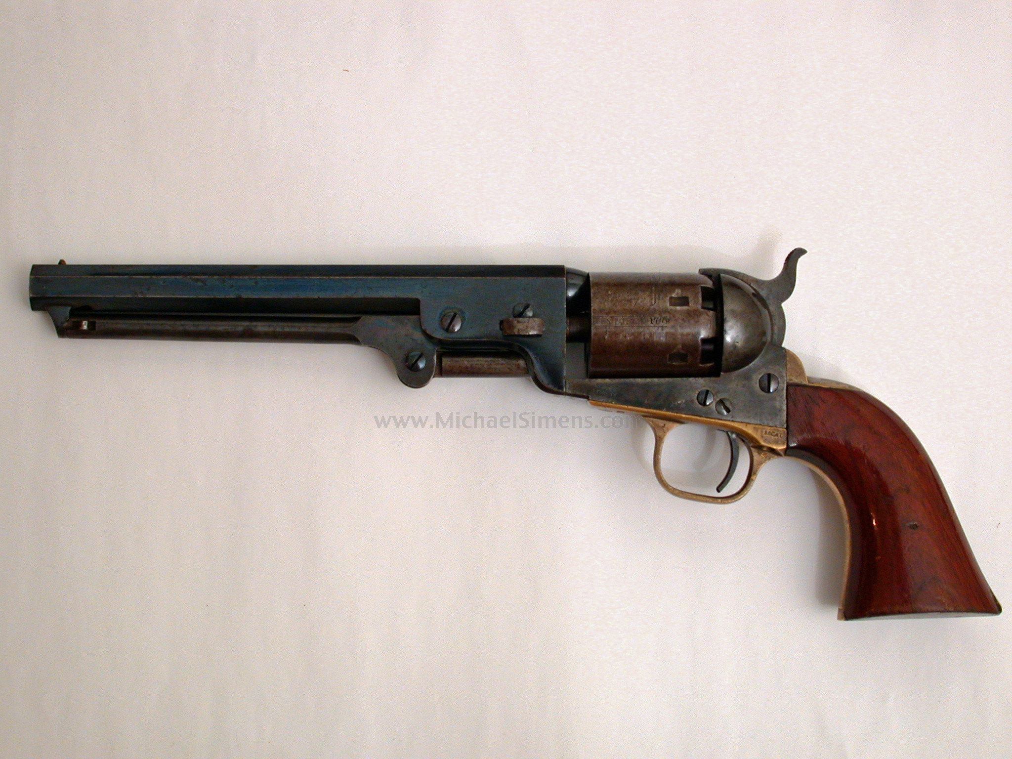 COLT ANTIQUE REVOLVER 1851 NAVY
