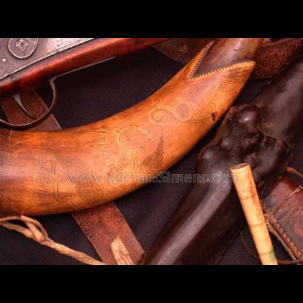 KENTUCKY RIFLE, TANSEL POWDER HORN, RIFLEMAN ACCESSORIES