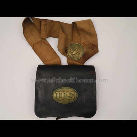 CIVIL WAR CARTRIDGE BOX WITH ORIGINAL STRAP AND PLATES